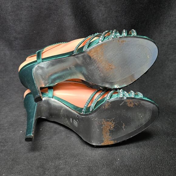 E! Live From The Red Carpet Emerald Green Rhinestone Strap Peep Toe High Heel - Picture 7 of 11